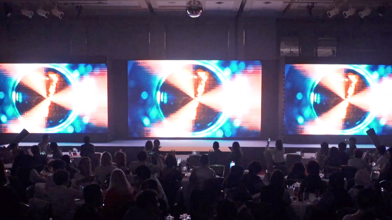 LEDビジョン演出のデモ動画